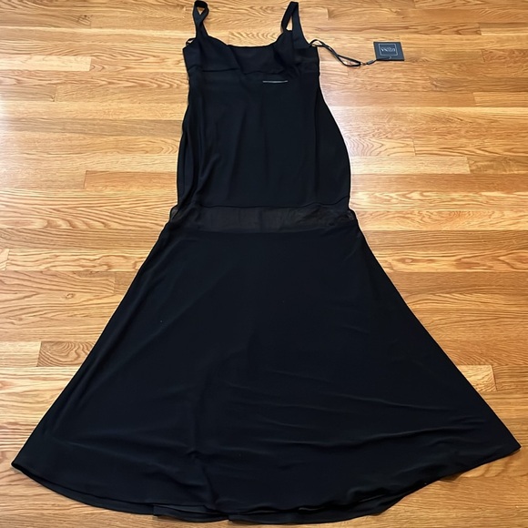 Mac Duggal Sheer Mesh Panel Sheer Detail Column Gown Size 8 NWT READ Defect. - Picture 12 of 17